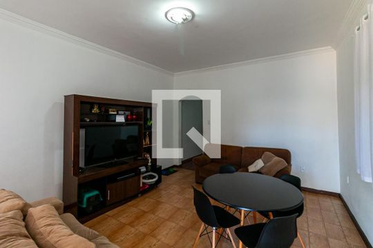 Casa à venda com 3 quartos, 360m² em Vila Magnesita, Belo Horizonte