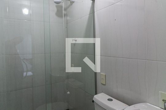 Banheiro de Serviço de casa à venda com 3 quartos, 360m² em Vila Magnesita, Belo Horizonte