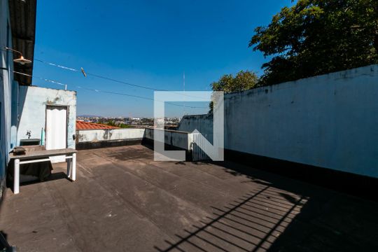 Área Externa de casa à venda com 3 quartos, 360m² em Vila Magnesita, Belo Horizonte