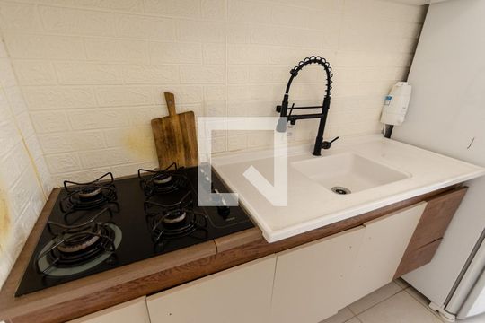 Cozinha de kitnet/studio à venda com 2 quartos, 32m² em Piqueri, São Paulo