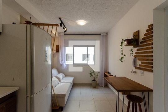 Sala de kitnet/studio à venda com 2 quartos, 32m² em Piqueri, São Paulo