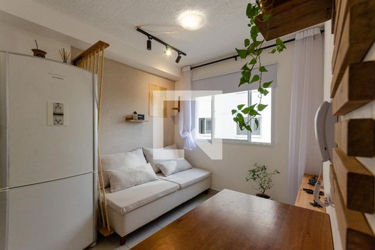 Kitnet/Studio à venda com 2 quartos, 32m² em Piqueri, São Paulo
