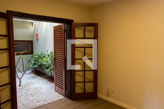 QUARTO 1 de casa de condomínio para alugar com 3 quartos, 293m² em Loteamento Caminhos de San Conrado (sousas), Campinas