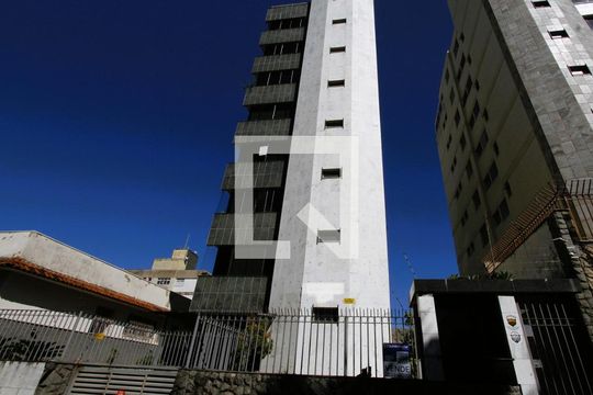 Fachada do Prédio de apartamento à venda com 4 quartos, 140m² em Grajaú, Belo Horizonte
