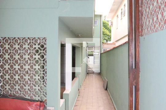  Corredor lateral de casa à venda com 4 quartos, 164m² em Jardim Belgica, São Paulo
