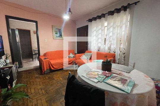 Sala de casa à venda com 3 quartos, 90m² em Rio Pequeno, São Paulo