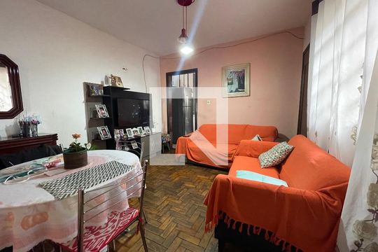 Sala de casa à venda com 3 quartos, 90m² em Rio Pequeno, São Paulo