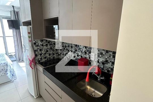 Cozinha de apartamento à venda com 1 quarto, 31m² em Pompeia, São Paulo
