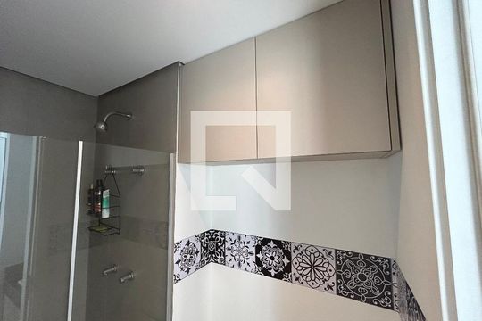Banheiro de apartamento à venda com 1 quarto, 31m² em Pompeia, São Paulo