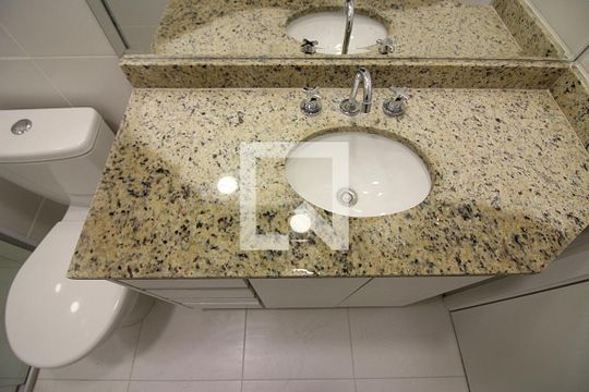 Banheiro Social de apartamento para alugar com 2 quartos, 77m² em Centro, São Bernardo do Campo