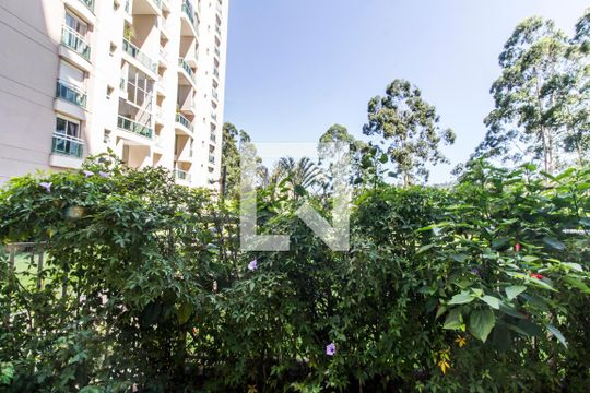 Vista da Suíte de apartamento para alugar com 2 quartos, 174m² em Tamboré, Santana de Parnaíba