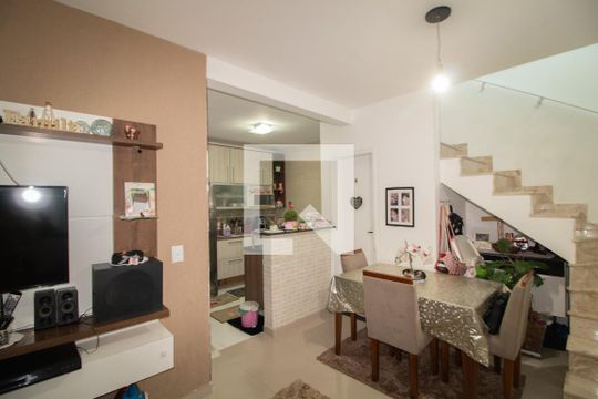 Casa de Condomínio para alugar com 2 quartos, 70m² em Horto Florestal, São Paulo