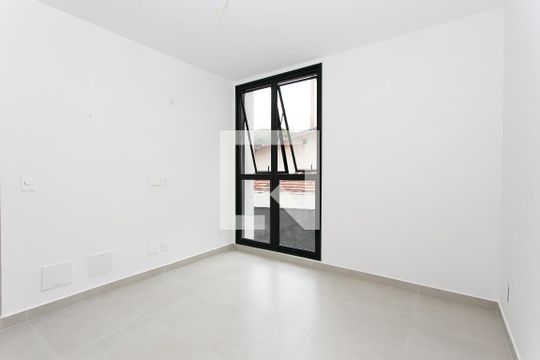 Sala de casa de condomínio para alugar com 2 quartos, 123m² em Vila Mariana, São Paulo