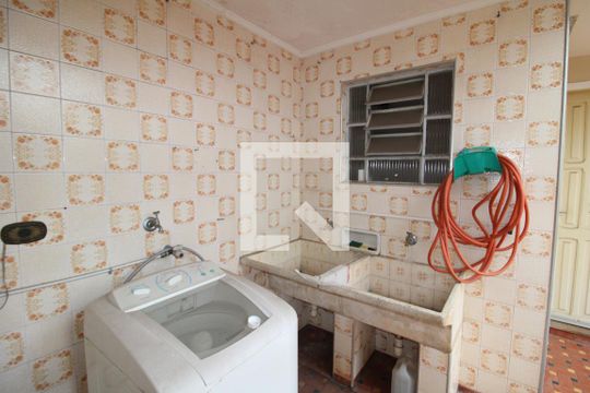 Área de Serviço de casa à venda com 3 quartos, 250m² em Vila Ester (zona Norte), São Paulo