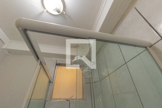 Banheiro de apartamento para alugar com 2 quartos, 43m² em Olaria, Canoas