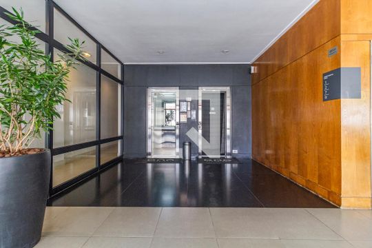 Área comum - Elevadores de apartamento à venda com 1 quarto, 69m² em Pinheiros, São Paulo