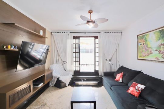 Sala de casa à venda com 6 quartos, 176m² em Vila Invernada, São Paulo