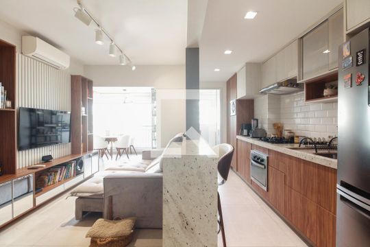 Apartamento à venda com 2 quartos, 68m² em Chácara Seis de Outubro, São Paulo