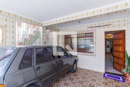 Garagem de casa à venda com 3 quartos, 197m² em Jaguaribe, Osasco