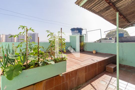 Sacada do quarto 2 de casa à venda com 3 quartos, 197m² em Jaguaribe, Osasco