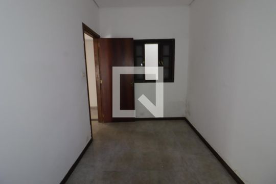 Quarto 3 de casa à venda com 7 quartos, 251m² em Km 18, Osasco