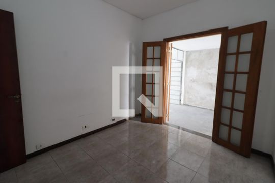 Quarto 2 de casa à venda com 7 quartos, 251m² em Km 18, Osasco