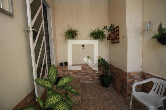 Varanda de casa à venda com 2 quartos, 150m² em Brás de Pina, Rio de Janeiro