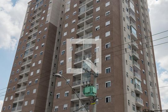 Fachada e portaria de apartamento para alugar com 2 quartos, 52m² em Taboão, São Bernardo do Campo