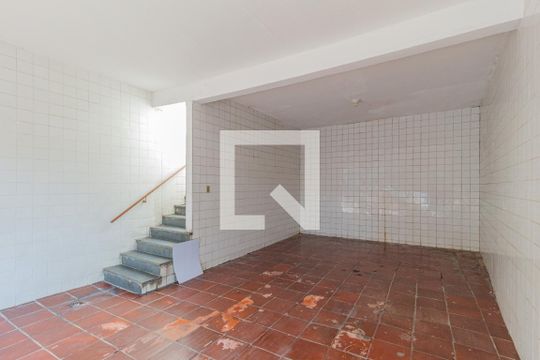 Garagem de casa para alugar com 3 quartos, 180m² em Vila Osasco, Osasco