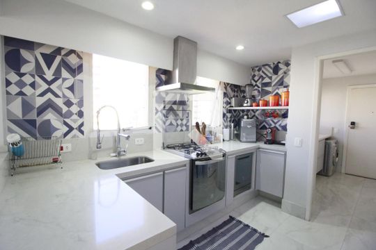 Cozinha de apartamento à venda com 4 quartos, 190m² em Planalto Paulista, São Paulo