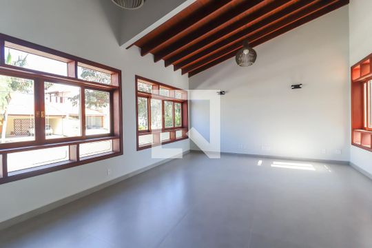 Sala de casa de condomínio à venda com 4 quartos, 370m² em Chácara Morada Mediterrânea, Jundiaí