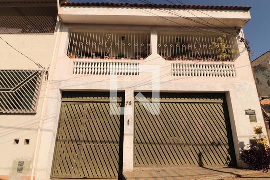Fachada de casa à venda com 4 quartos, 200m² em Parada Inglesa, São Paulo