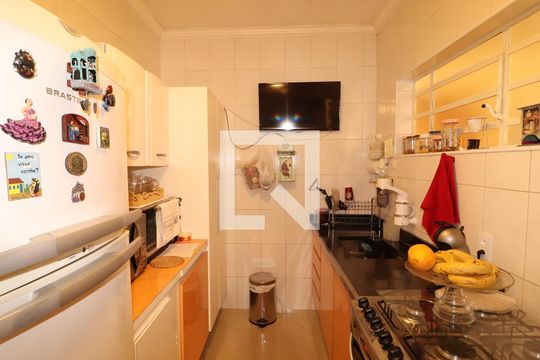 Cozinha de casa à venda com 4 quartos, 200m² em Parada Inglesa, São Paulo