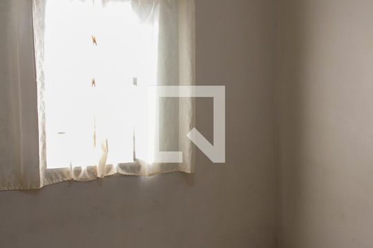 Quarto 1 de casa à venda com 2 quartos, 500m² em Quitaúna, Osasco