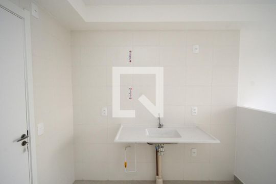 Cozinha e Área de Serviço de apartamento para alugar com 1 quarto, 32m² em Socorro, São Paulo