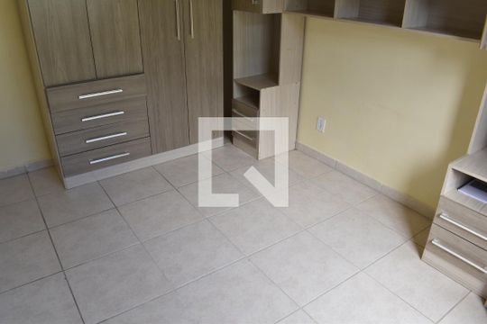 Quarto 1 de apartamento à venda com 2 quartos, 45m² em Santa Cândida, Curitiba