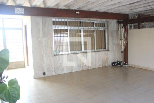 Garagem de casa à venda com 3 quartos, 175m² em Jardim Vila Galvão, Guarulhos