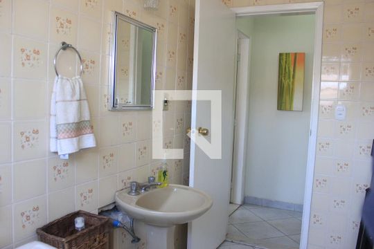 Lavabo de casa à venda com 3 quartos, 175m² em Jardim Vila Galvão, Guarulhos