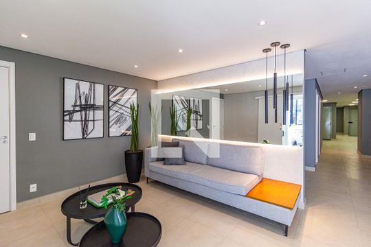 Hall de entrada de apartamento à venda com 1 quarto, 27m² em Km 18, Osasco