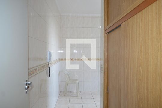 Cozinha de apartamento à venda com 2 quartos, 60m² em Vila Monumento, São Paulo