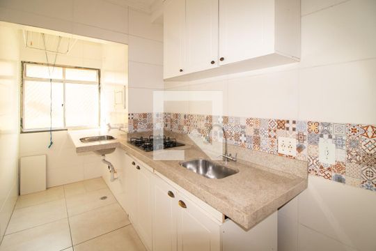 Cozinha  de apartamento para alugar com 2 quartos, 51m² em Vila Guilherme, São Paulo