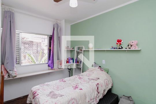 Quarto 2 de casa à venda com 6 quartos, 300m² em Vila Paiva, São Paulo