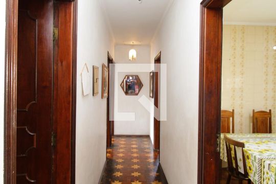 Corredor - Quartos de casa à venda com 6 quartos, 300m² em Vila Paiva, São Paulo