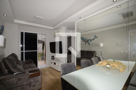 Sala de apartamento para alugar com 2 quartos, 50m² em Parada de Lucas, Rio de Janeiro