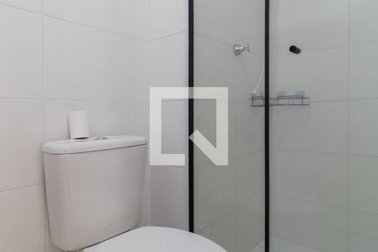 Banheiro de apartamento à venda com 2 quartos, 32m² em Itaquera, São Paulo