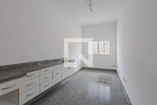 Cozinha 1 de casa à venda com 4 quartos, 300m² em Pompeia, São Paulo