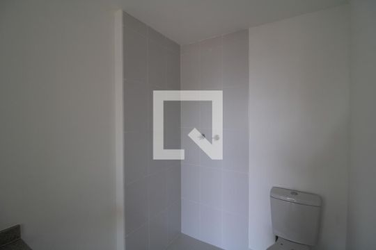 Banheiro de kitnet/studio à venda com 1 quarto, 28m² em Parada Inglesa, São Paulo