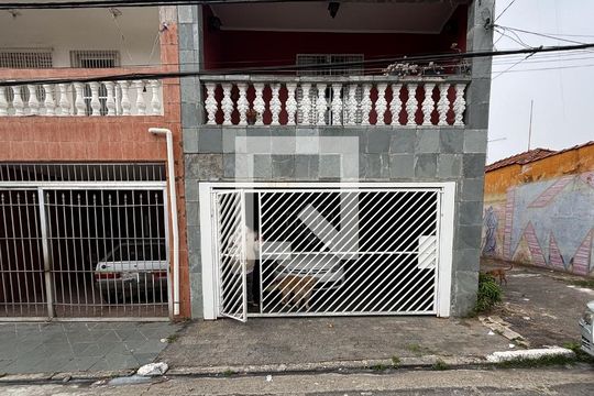 Fachada de casa à venda com 2 quartos, 200m² em Jardim Vila Formosa, São Paulo