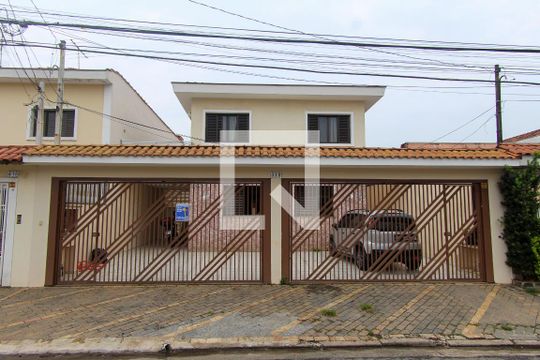 Fachada de casa à venda com 2 quartos, 200m² em Quinta da Paineira, São Paulo