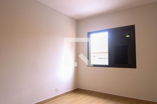 Quarto de casa à venda com 2 quartos, 200m² em Quinta da Paineira, São Paulo